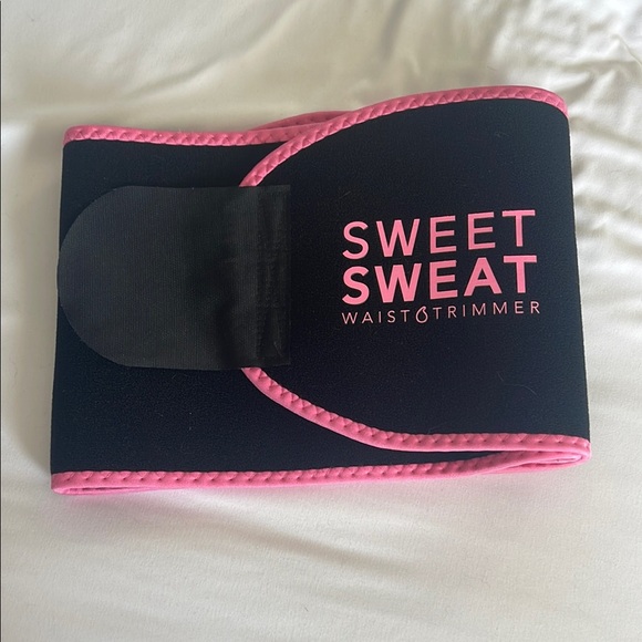 Waist Trimmer by Sweet Sweat - Black and Pink - Picture 2 of 10